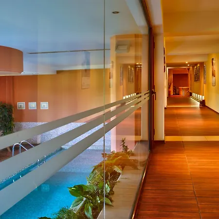 Hotel Yantra Grand