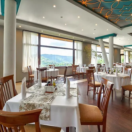 гранд янтра Хотел