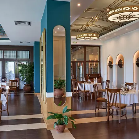 гранд янтра Хотел 4*