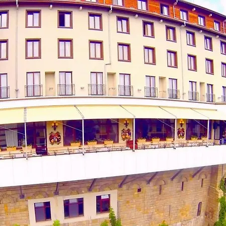 Yantra Grand Hotel
