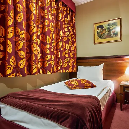 Yantra Grand Hotel