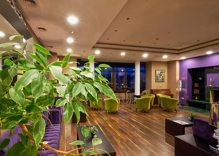 ホテル ヤントラ グランド