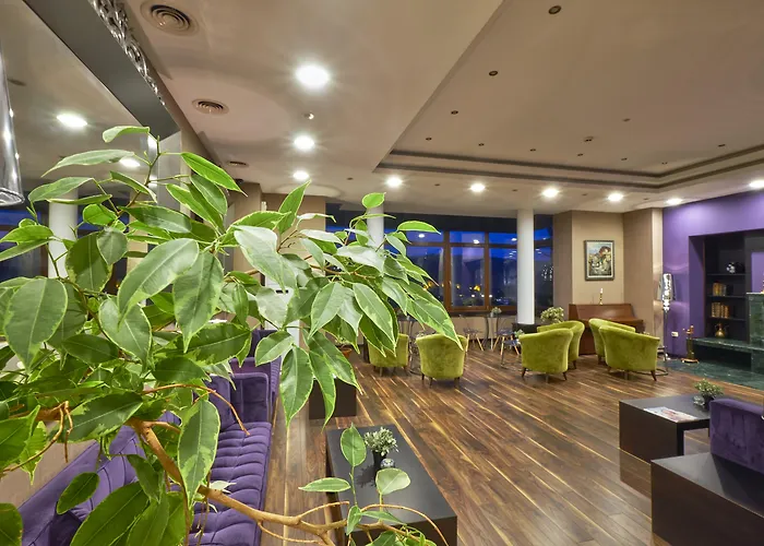 ホテル ヤントラ グランド