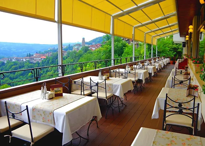 Hotel Yantra Grand 4*